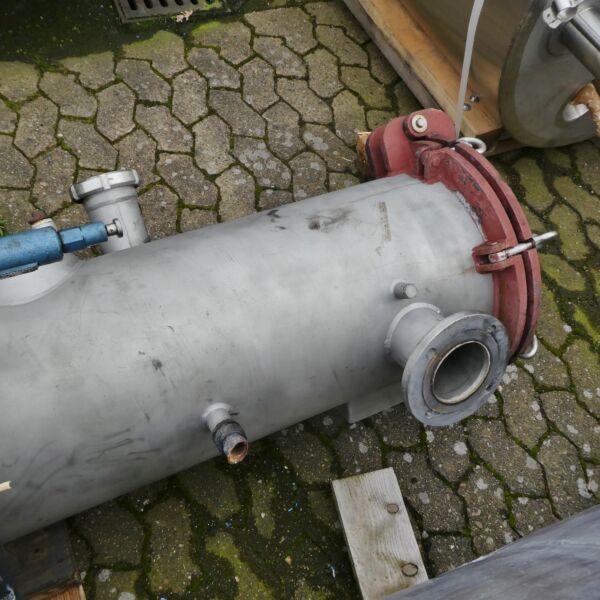 Serbatoio riscaldabile/raffreddabile da 1750 litri in acciaio inox 316