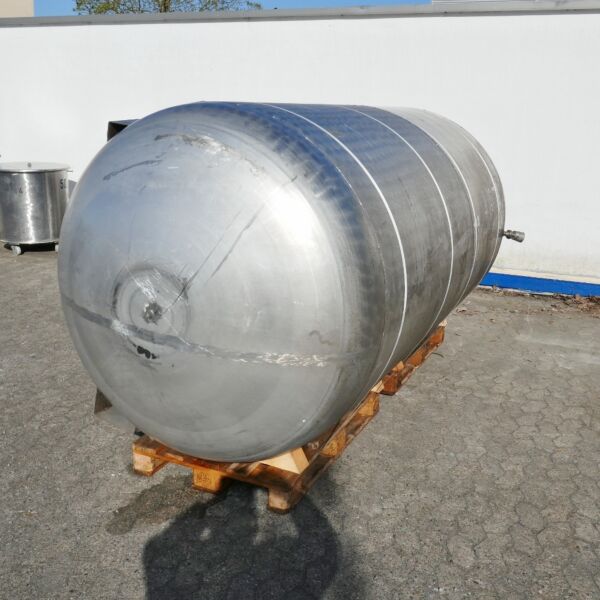 Serbatoio a pressione orizzontale da 5500 litri in acciaio inox 304