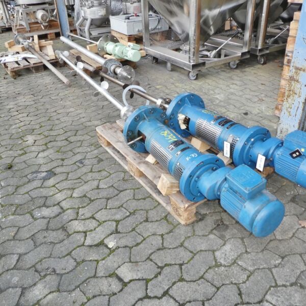 1969 Liter heiz-/kühlbarer Reaktorbehälter aus V4A mit 1,1 kW ex-geschütztem Rührwerk