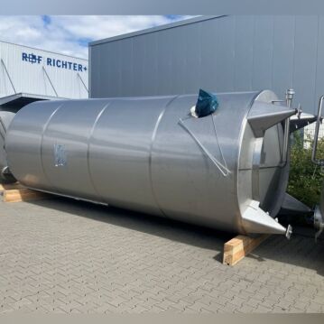 Serbatoio&#x20;di&#x20;stoccaggio&#x20;verticale&#x20;da&#x20;30000&#x20;litri&#x20;in&#x20;acciaio&#x20;inox&#x20;316&#x20;con&#x20;agitatore&#x20;a&#x20;elica&#x20;laterale