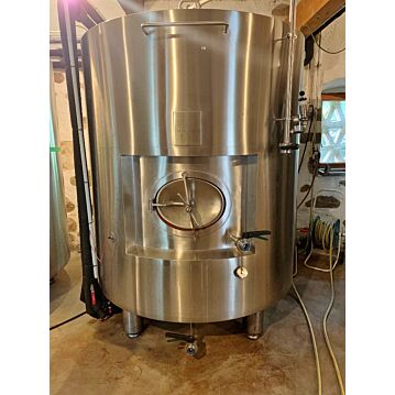 2700 liter heatable/coolable, insulated pressure vessel made of stainless steel 304