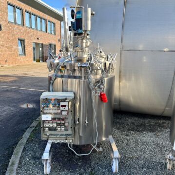 458&#x20;Liter&#x20;fahrbarer&#x20;heiz-&#x2F;k&#xFC;hlbarer&#x20;Druckbeh&#xE4;lter&#x20;aus&#x20;V4A&#x20;mit&#x20;Propellerr&#xFC;hrwerk