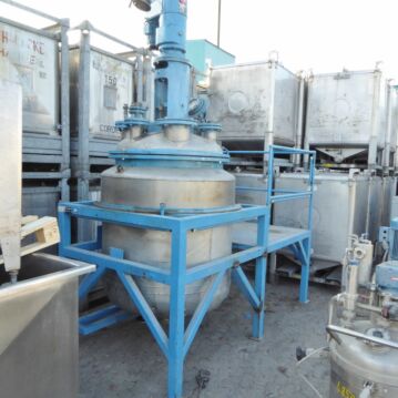 950&#x20;Liter&#x20;Beh&#xE4;lter&#x20;aus&#x20;V4A