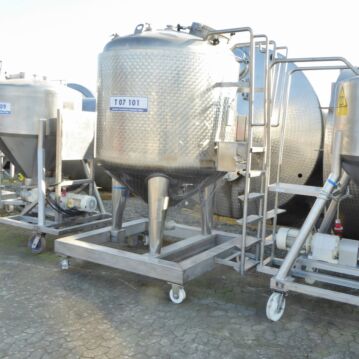 2700&#x20;Liter&#x20;Beh&#xE4;lter&#x20;aus&#x20;V4A