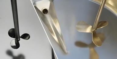 Propeller agitators