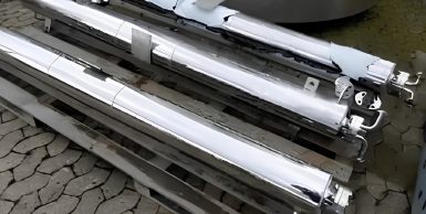 Shell and tube heat exchangers